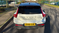 Volvo Xc40 2.0 T4 R DESIGN Pro 5dr AWD Geartronic Petrol Estate
